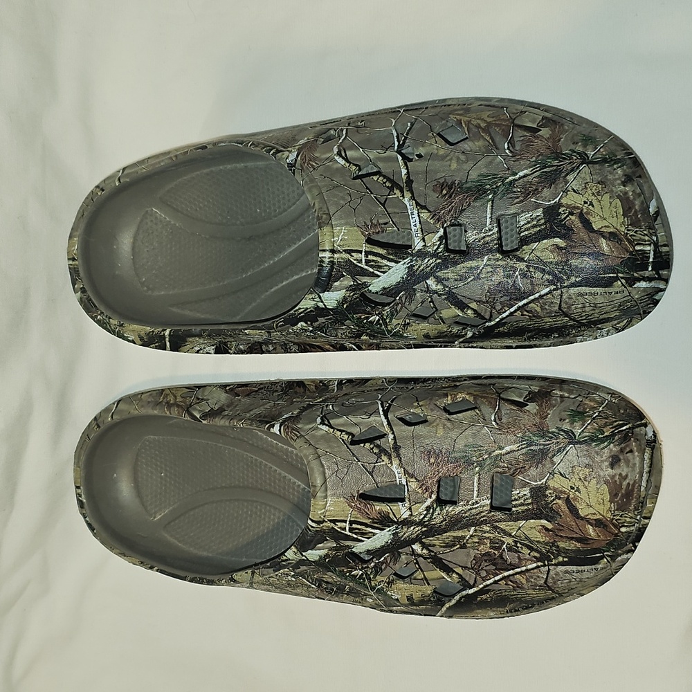 Realtree Men's Size 8 Camouflage Clog Slip-on Used